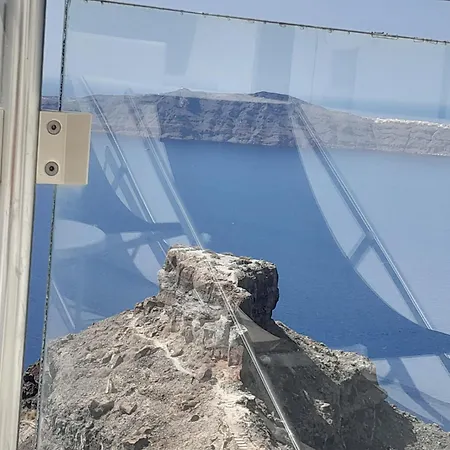 Spiliotica On The Cliff Imerovigli (Santorini)