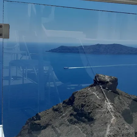 Spiliotica On The Cliff بيت للعطل
